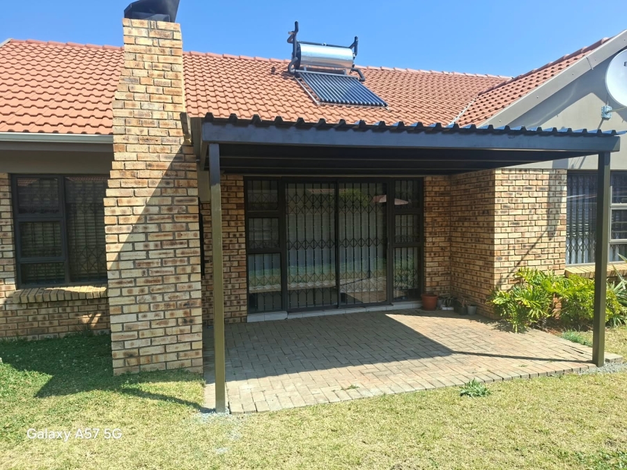 To Let 3 Bedroom Property for Rent in Spitskop SH Free State